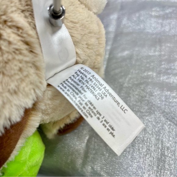 2017 GODIVA Easter Bunny Stuffed Animal with hidden egg pocket 13" - Picture 6 of 9